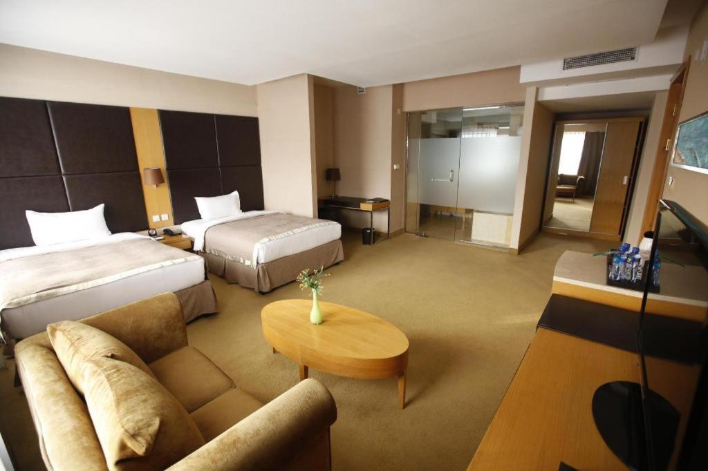 The Corporate Hotel And Convention Centre Ulánbátor Kültér fotó